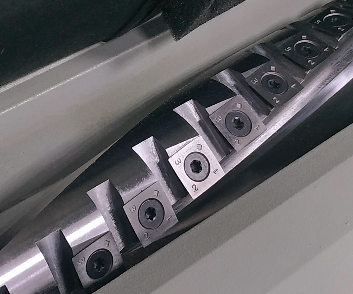 Рейсмусовый станок с Helical валом BELMASH P2200MH купить с доставкой ...