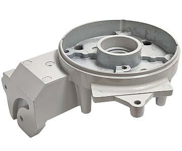 Крышка двигателя с кронштейном